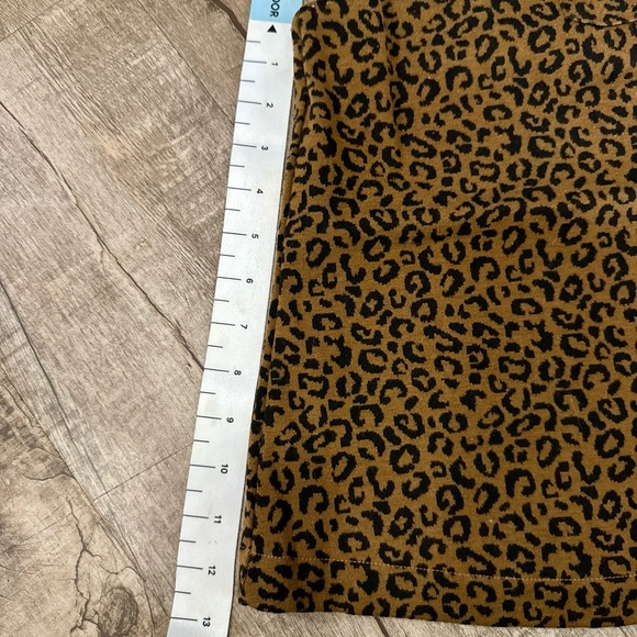 Old Navy Toddler Leopard Dress – Size 2T - Picture 3 of 6